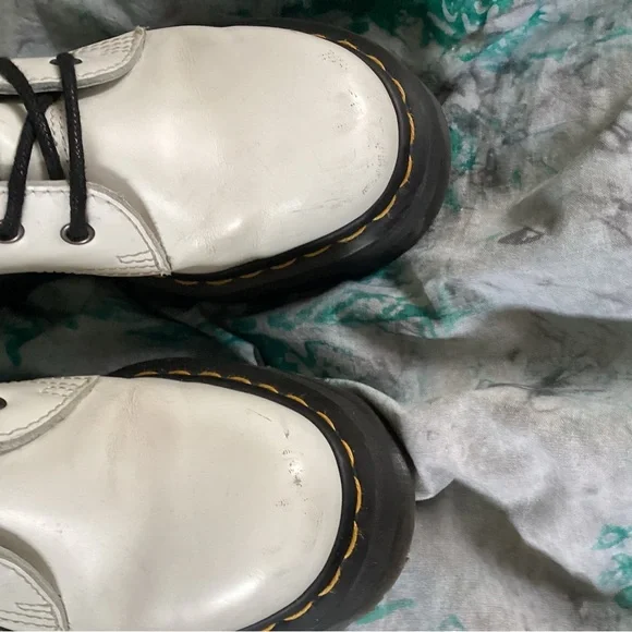 Dr. Martens White Leather Lace-Up Jadon Boots 6 - Picture 5 of 15